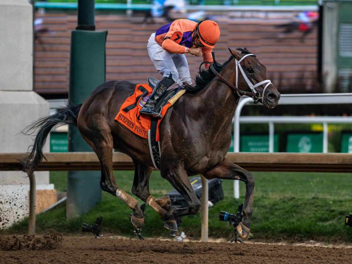 Kingsbarns wins the 2024 Stephen Foster S. (G1) at Churchill Downs | Nicole Finch photo